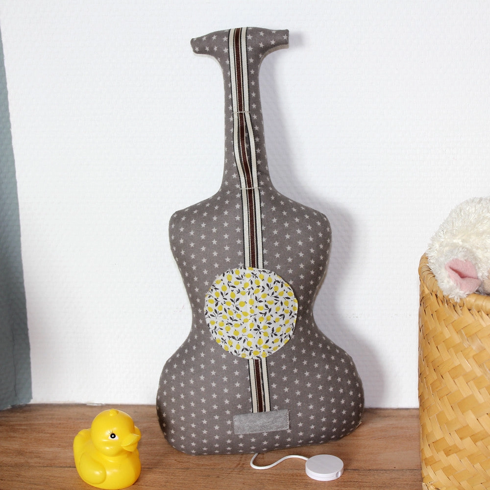 Barnabe Musical Guitar