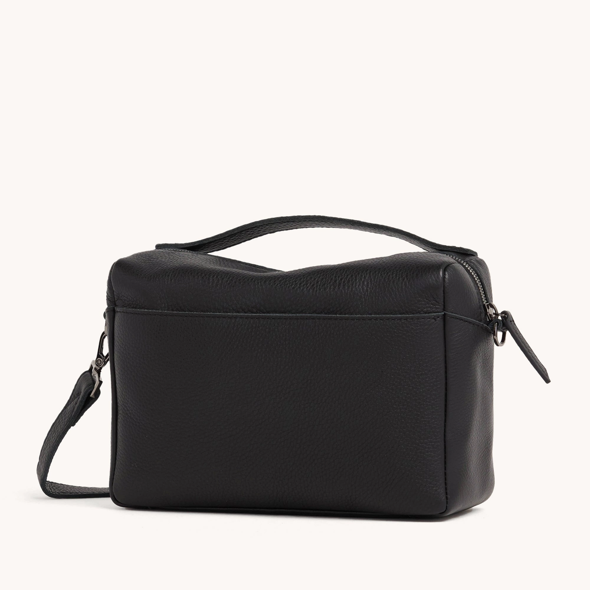 Evan Crossbody | Black/Gunmetal | Med