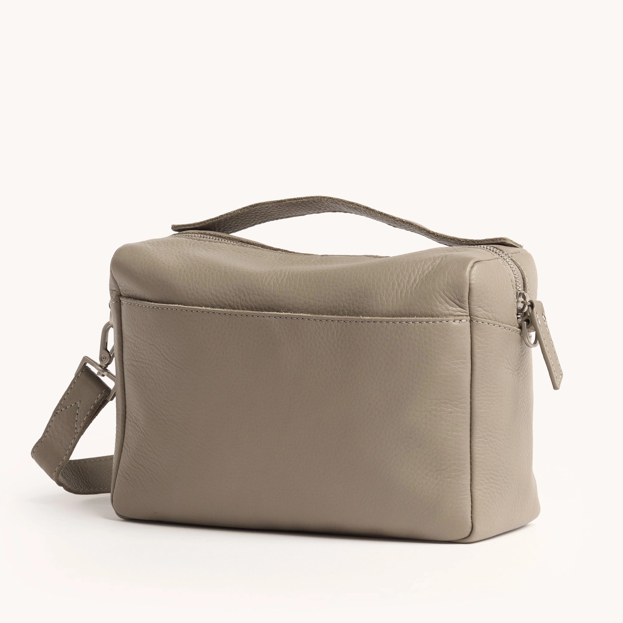 Evan Crossbody | Pewter Pebble/Brushed Silver | Med