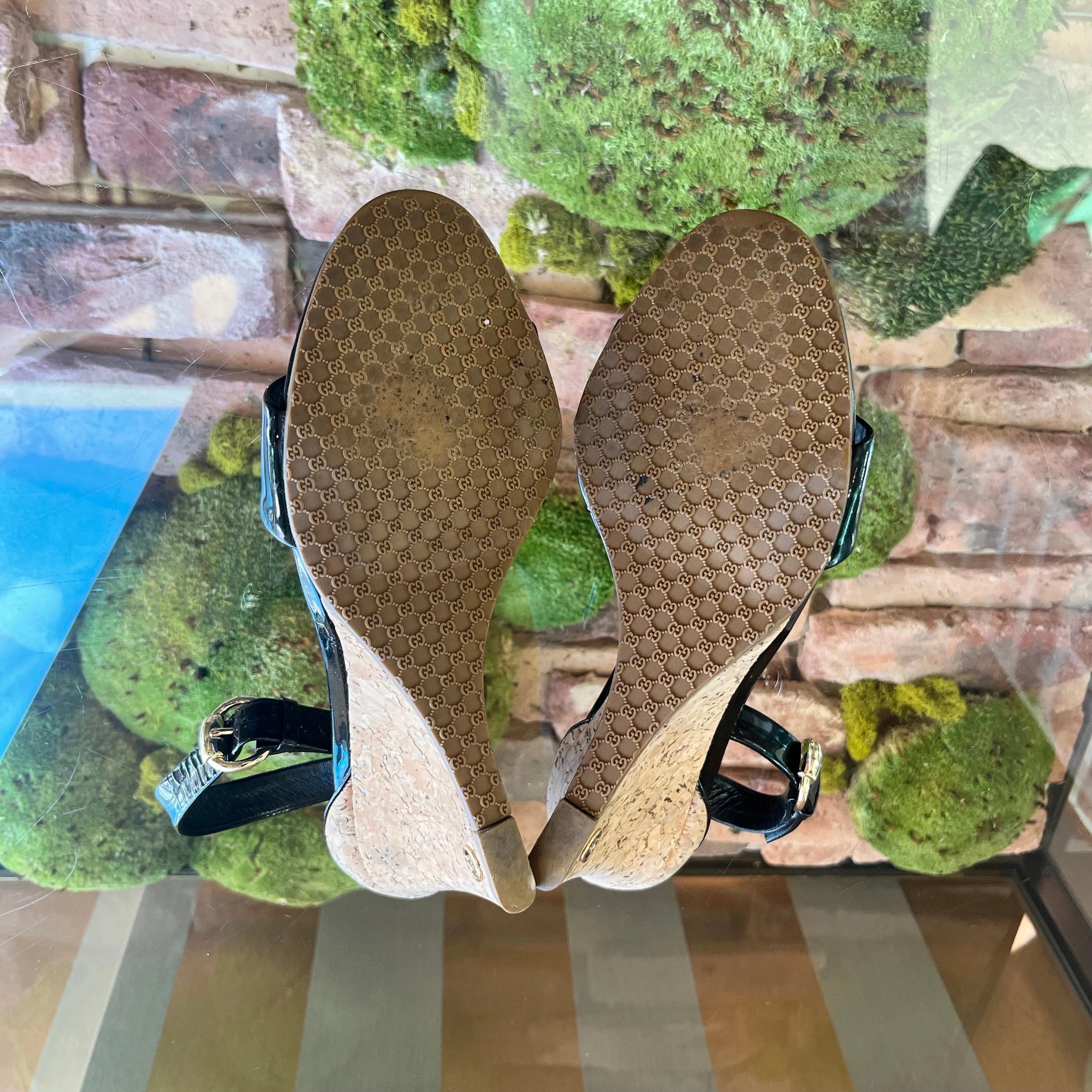 GUCCI Black Vitello Vernice Cork Ankle Strap Sandals Wedges SZ9B