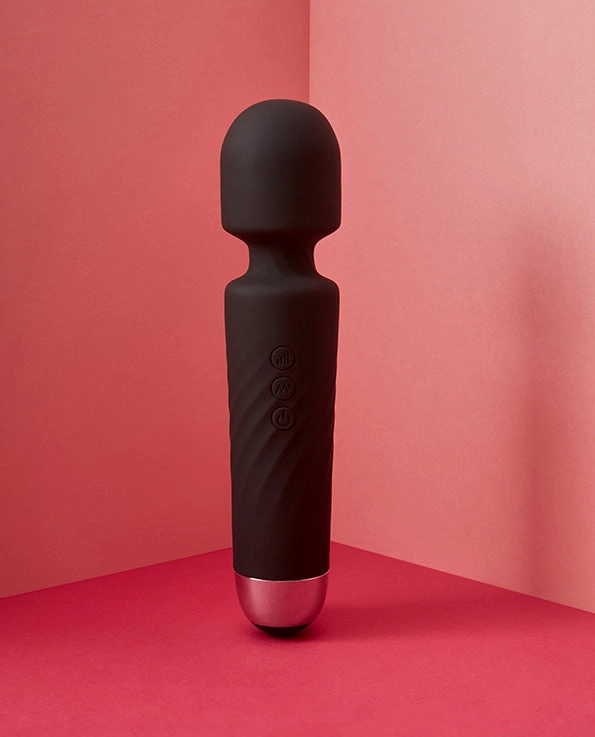 Lana Del Wand Vibrator