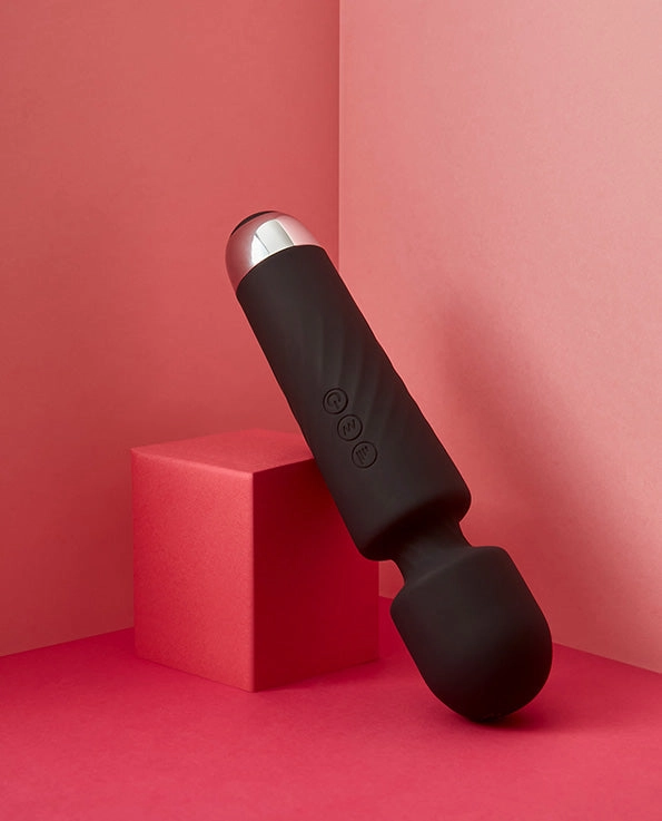 Lana Del Wand Vibrator