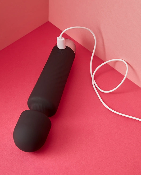 Lana Del Wand Vibrator